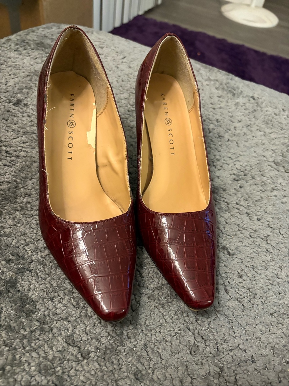 Karen Scott Burgundy Croc-Embossed Pointed Toe Pumps